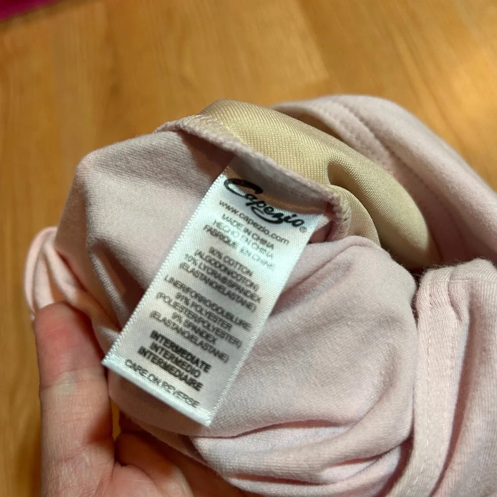 Capezio light pink leotard‎ intermediate